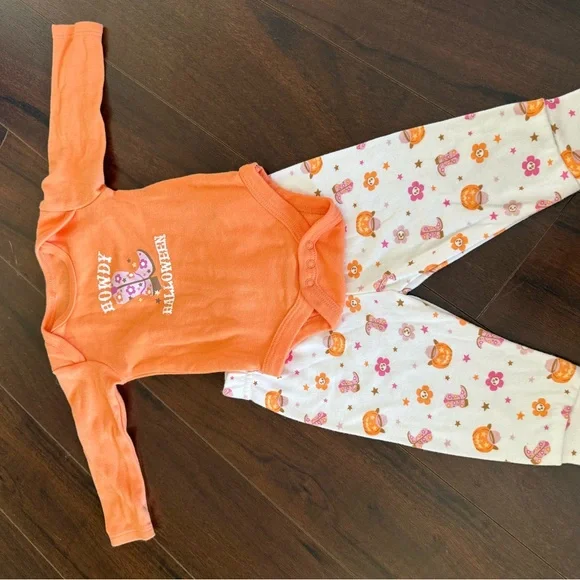 Orange and White Halloween Themed Kids Bundle 3-6 Months - Picture 2 of 12